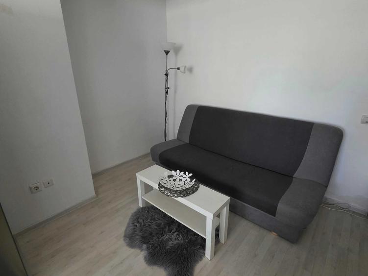 Apartament cu 2 camere în Tractorul