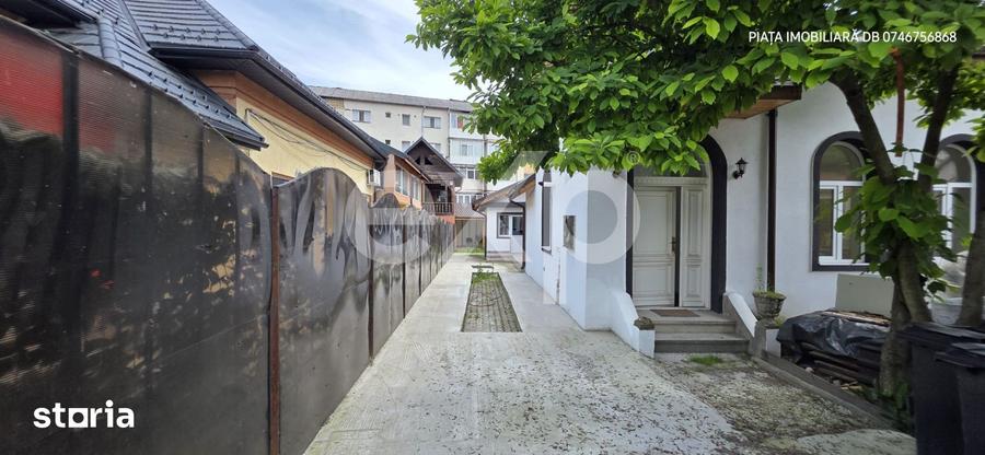 Casă cu 6 camere decomandat cu Teren 415 Mp în Central