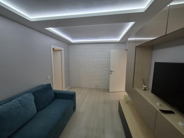 Apartament cu 2 camere semidecomandat în Exterior Vest