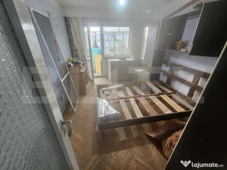 Apartament cu 2 camere semidecomandat în Nicolae Bălcescu