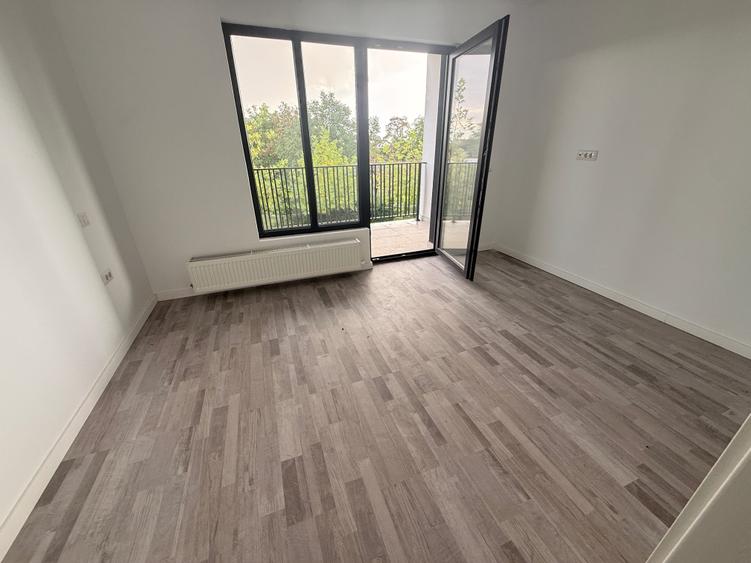 Casă cu 4 camere în Brătășanca