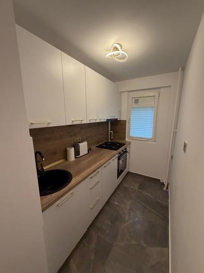 Apartament cu 2 camere semidecomandat, mobilat în Giurgiului
