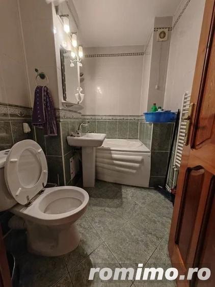 Apartament cu 3 camere decomandat în Tudor