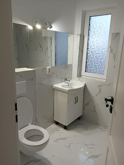 Apartament cu 2 camere semidecomandat în Florești