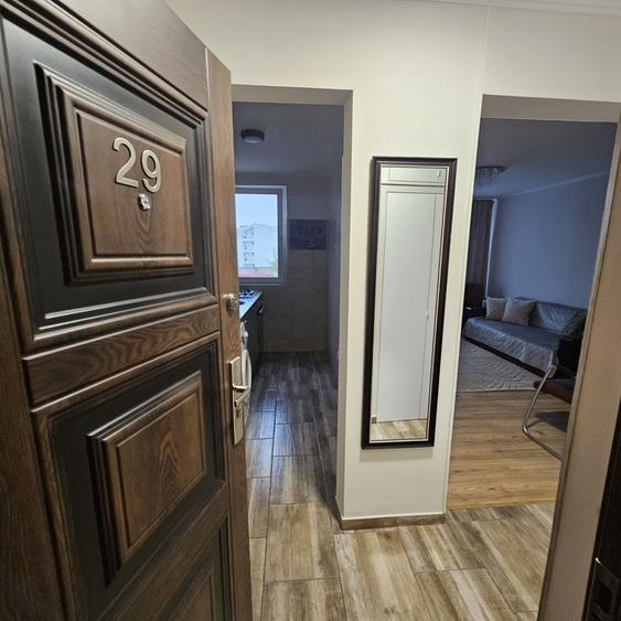 Apartament cu 2 camere semidecomandat în Gara de Nord