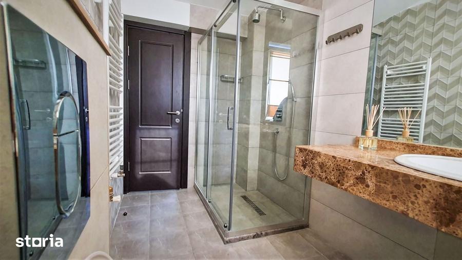 Spațiu comercial, de 250 mp, în Nord