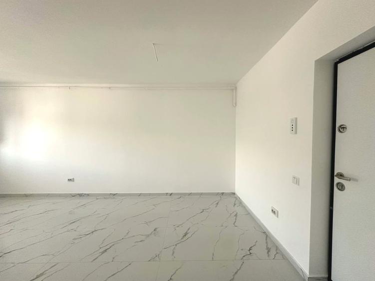 Apartament cu 2 camere semidecomandat în Sud