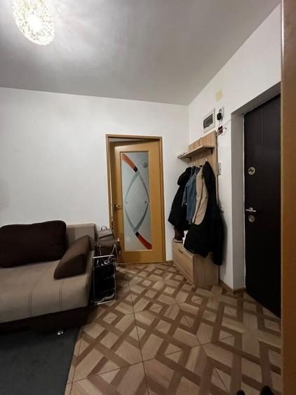 Garsonieră decomandată în Borhanci