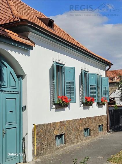 Casă cu 3 camere cu Teren 20 Mp în Brașovul Vechi