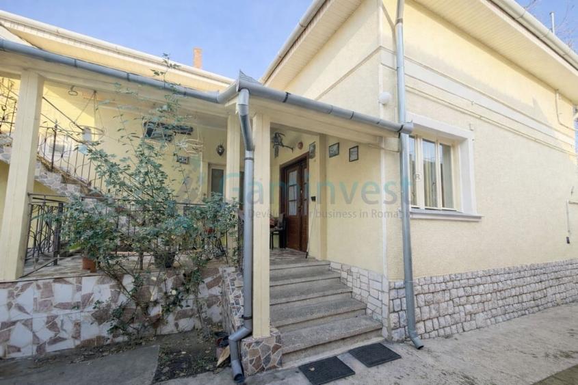 Casă individuală cu 3 camere cu Canalizare în Iosia