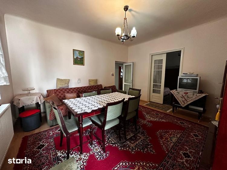 Casă cu 5 camere cu Teren 300 Mp în Ultracentral