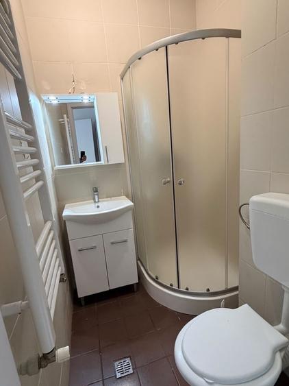 Casă cu 4 camere cu Teren 140 Mp în Tunari