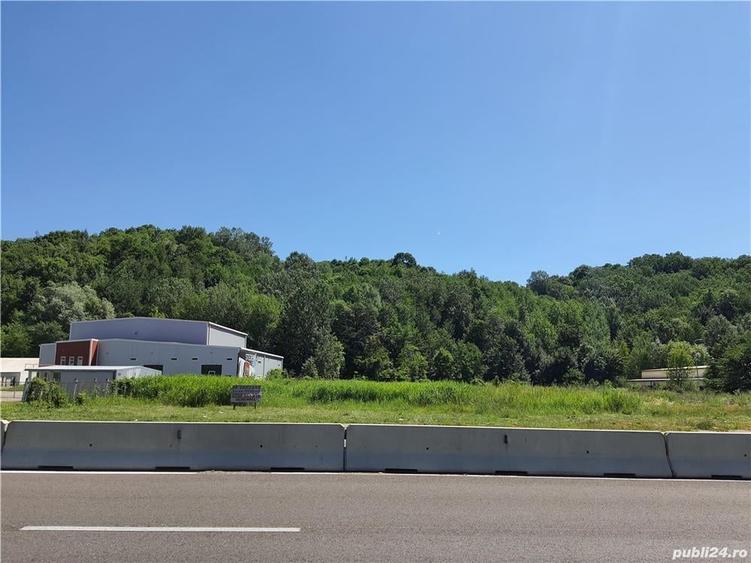 Teren de 17000 mp, în Cornu