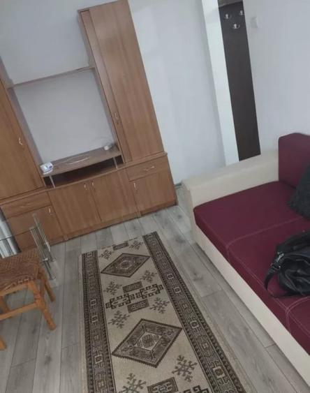 Apartament cu 2 camere nedecomandat în Tătărași