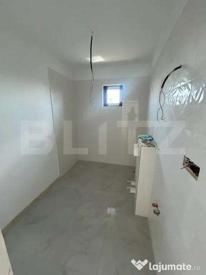 Casă cu 4 camere cu Teren 532 Mp în Remetea Mare