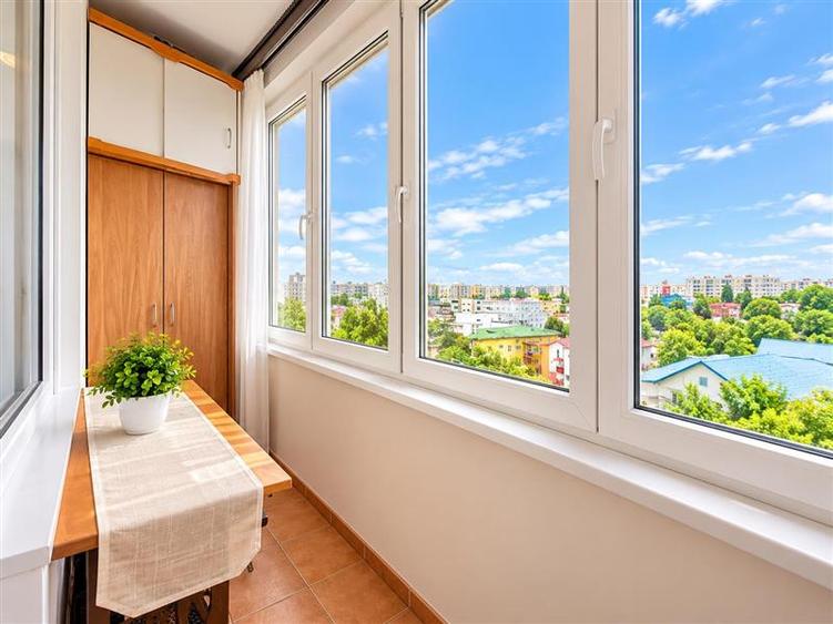 Apartament cu 2 camere decomandat, mobilat în Titan