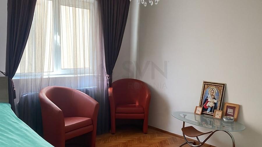 Casă individuală cu 9 camere cu Canalizare în Băneasa