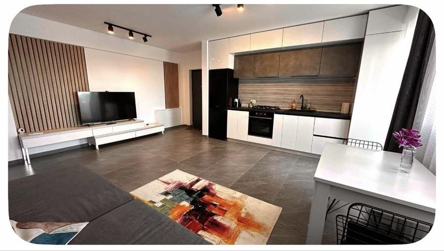 Apartament cu 2 camere semidecomandat în Aeroport