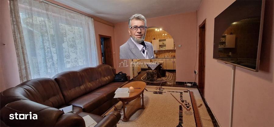 Casă cu 5 camere cu Teren 565 Mp în Central