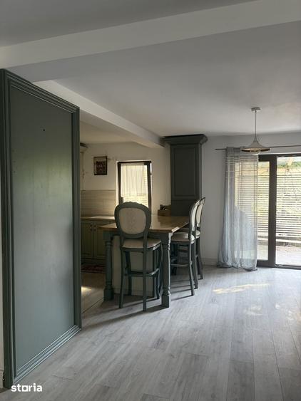 Casă cu 4 camere cu Teren 450 Mp în Bârnova