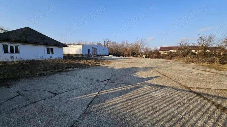 Spațiu comercial, de 2,800 mp, în Vălenii de Munte