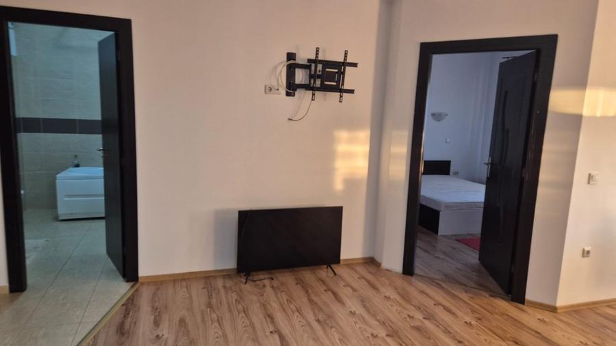 Apartament cu 2 camere semidecomandat în Florești