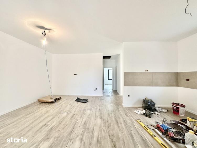 Casă cu 3 camere cu Teren 332 Mp în Albina