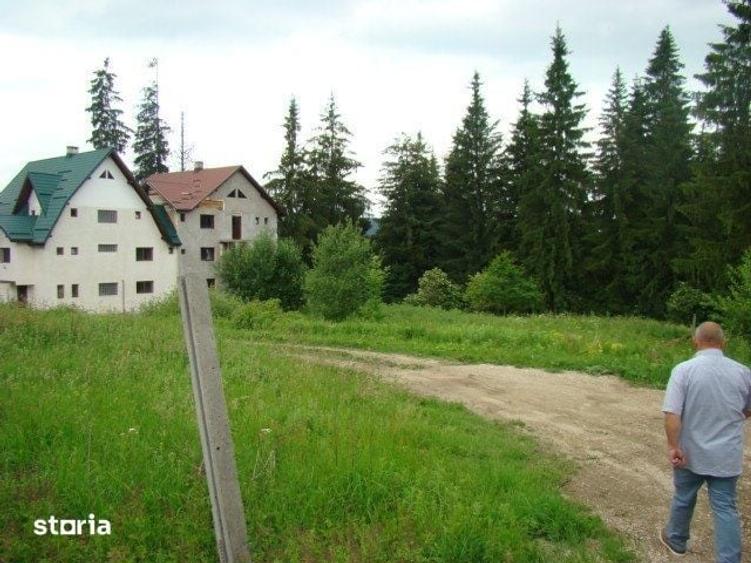 Teren de 7059 mp, în Central