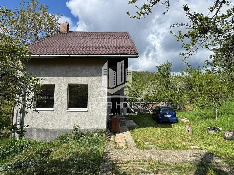 Casă cu 3 camere cu Teren 500 Mp în Stăvila