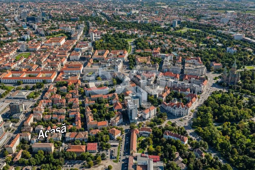 Apartament cu 3 camere decomandat în Central