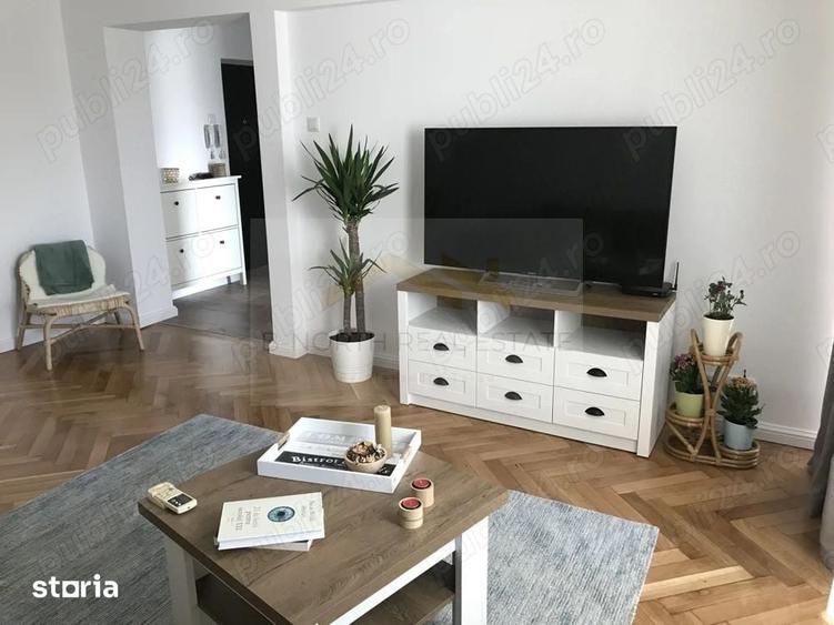 Apartament cu 2 camere decomandat în Centrul Civic