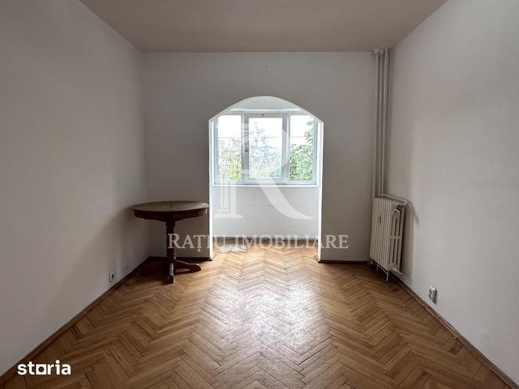 Apartament cu 3 camere decomandat în Cantemir