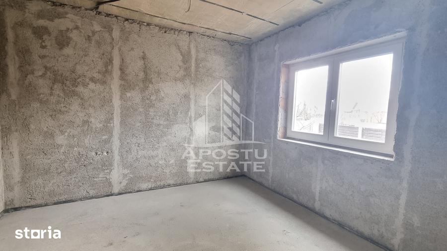 Casă cu 4 camere cu Teren 300 Mp în Giarmata