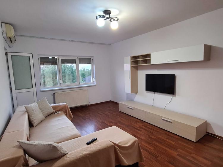 Apartament cu 2 camere decomandat în Exterior Vest