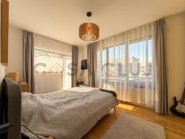 Apartament cu 3 camere semidecomandat, mobilat în Bună Ziua