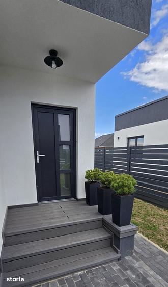 Casă cu 3 camere cu Teren 300 Mp în Tărlungeni
