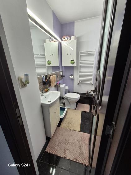 Apartament cu 4 camere decomandat în Tătărași