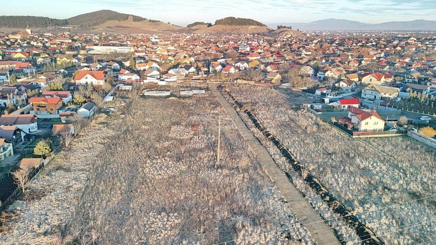 Teren Construcții intravilan de 19000 mp, în Sânpetru