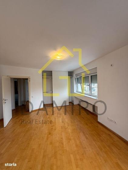 Apartament cu 4 camere semidecomandat în Unirii