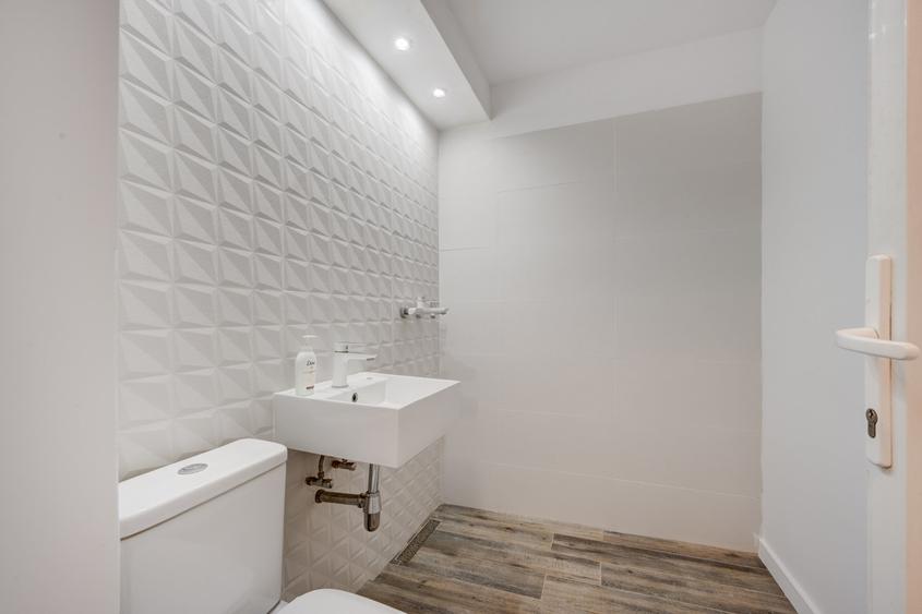 Apartament cu 2 camere decomandat în Drumul Taberei