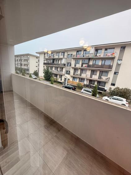 Apartament 3 camere la prima inchiriere zona Urusagului - 12