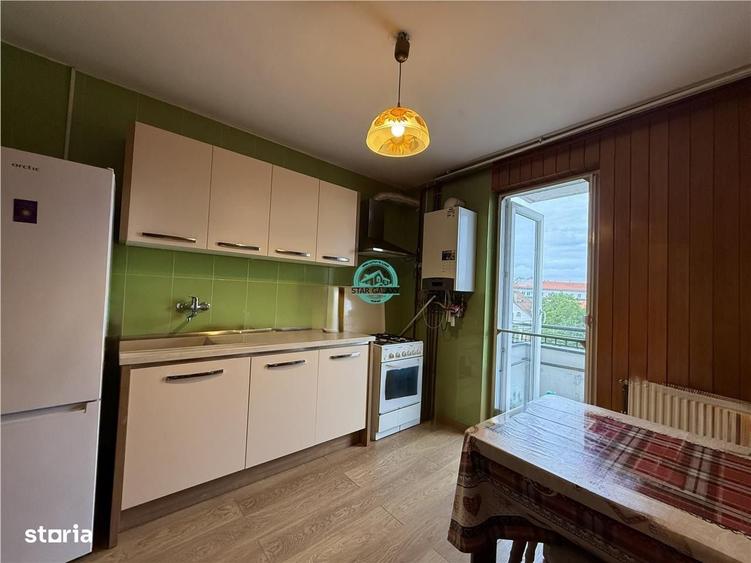 Apartament cu 4 camere în Central