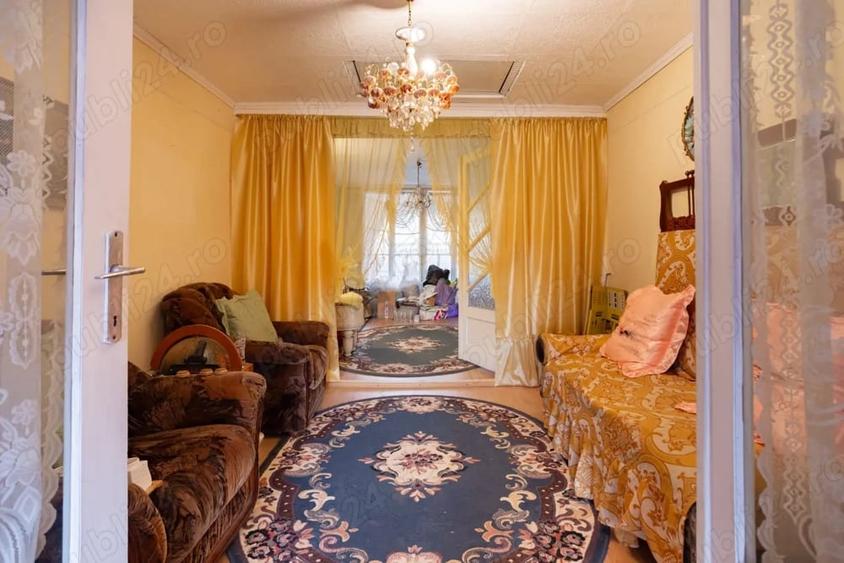 Casă cu 6 camere cu Teren 600 Mp în Ultracentral