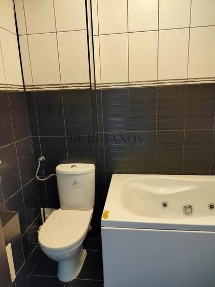 Apartament cu 2 camere decomandat în Moșilor