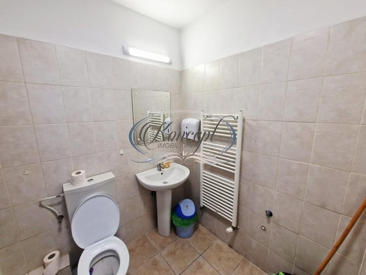 Birou, de 110 mp, în Central