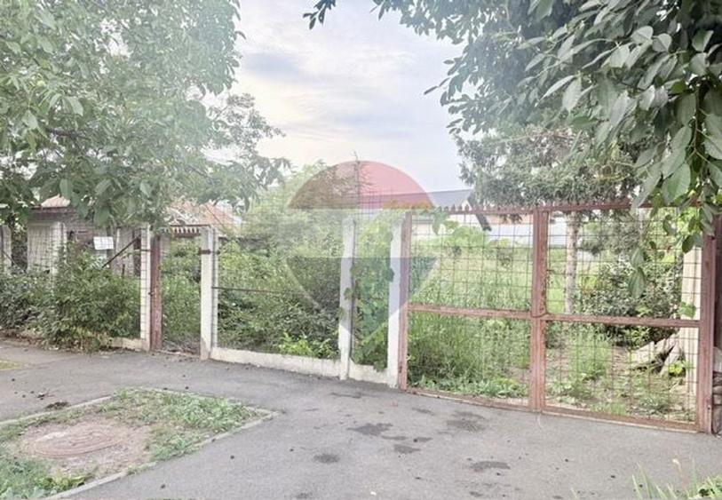 Teren intravilan de 464 mp, în Central