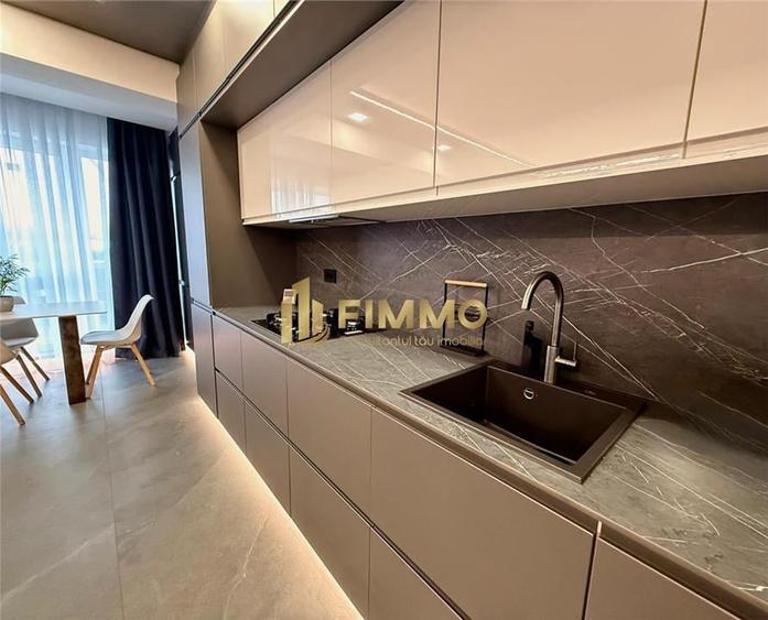 Apartament cu 2 camere semidecomandat, mobilat în Nord