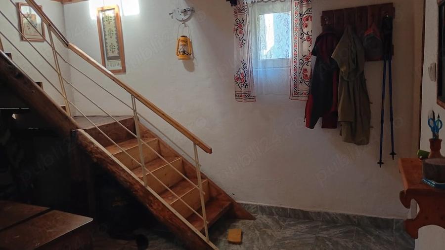 Casă cu 3 camere cu Teren 200 Mp în Câmpu lui Neag