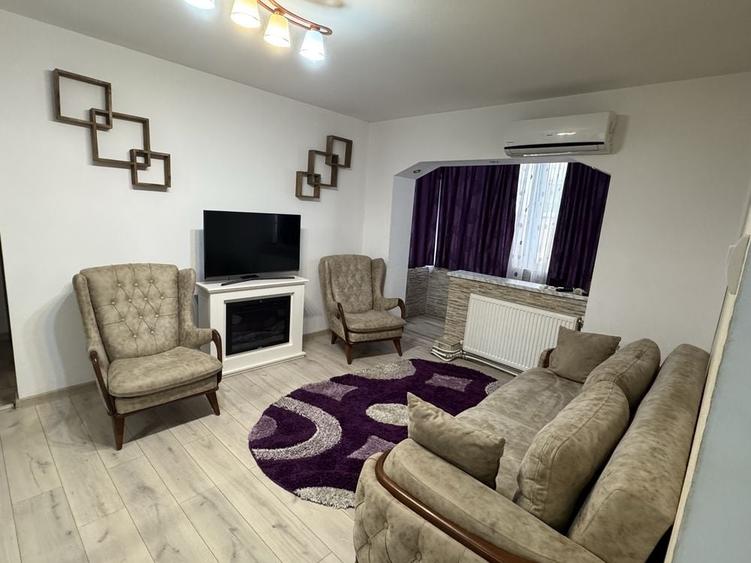 Apartament cu 3 camere în Cetate