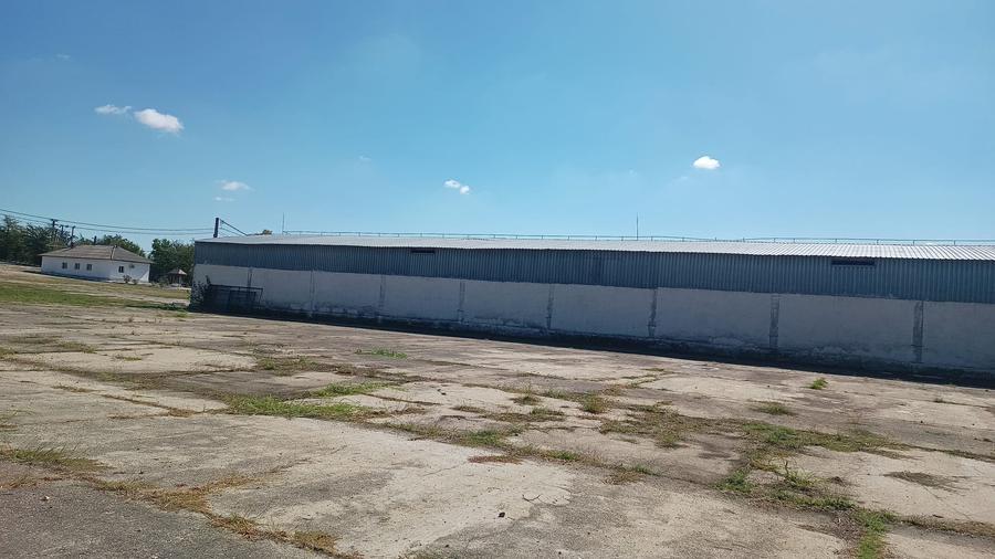 Spațiu industrial, de 2,426 mp, în Ghimpați